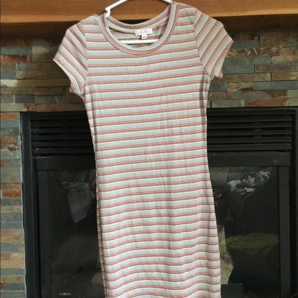 Dresses & Skirts - Bodycon Stripped Dress